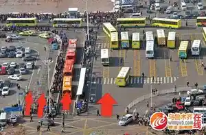 乌鲁木齐火车南站停车有新规