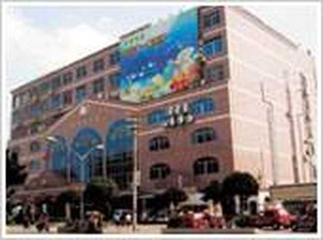 金伯爵广场,图一