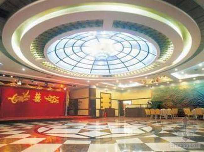 格兰德假日酒店,图一