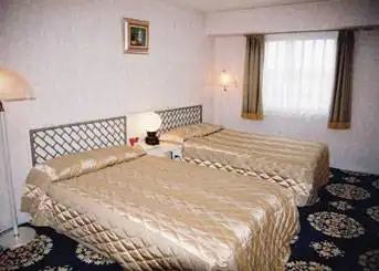 东兴东京湾酒店