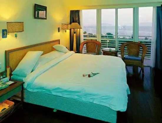 三亚渡假村_豪华海景房图片