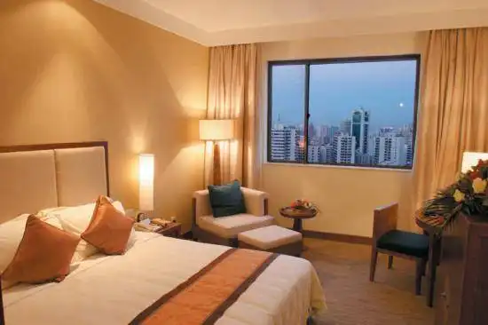 海南宝华海景大酒店