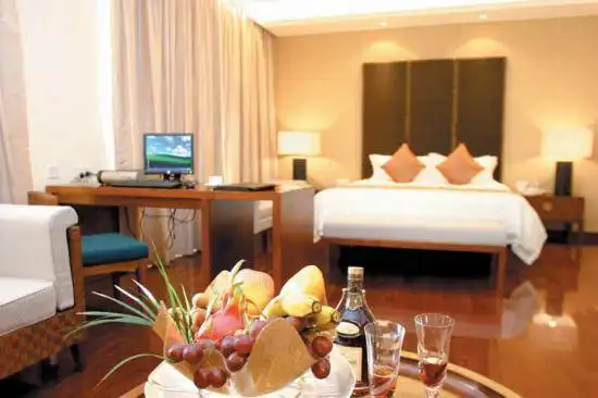 海南宝华海景大酒店