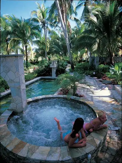 三亚珠江南田温泉酒店