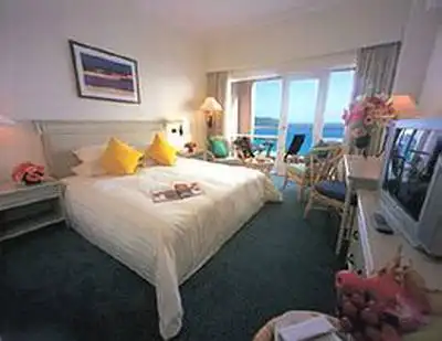 三亚亚龙湾假日酒店