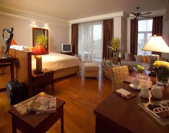 三亚华宇皇冠假日酒店