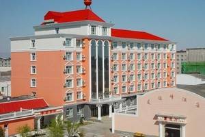 新疆阿勒泰布尔津县友谊峰大酒店