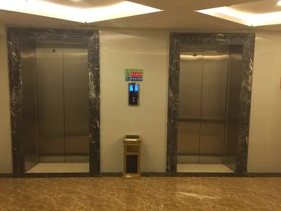楼层电梯