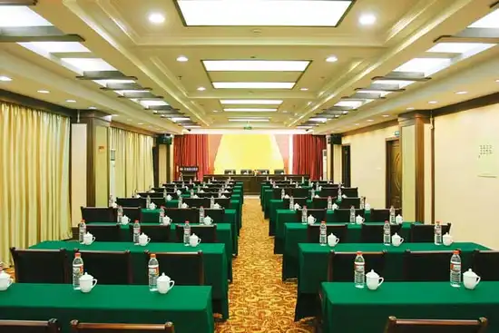 新疆乌鲁木齐市和颐酒店（人民路店）