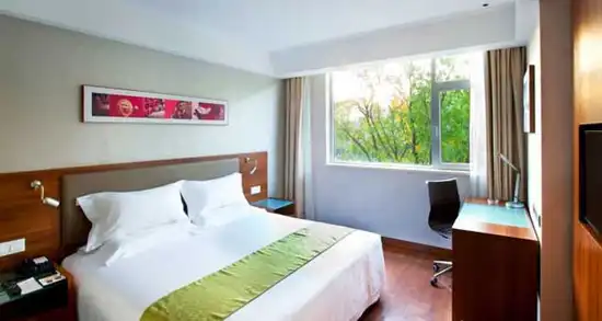 新疆乌鲁木齐市和颐酒店（人民路店）