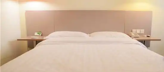 新疆乌鲁木齐市海天伊家酒店