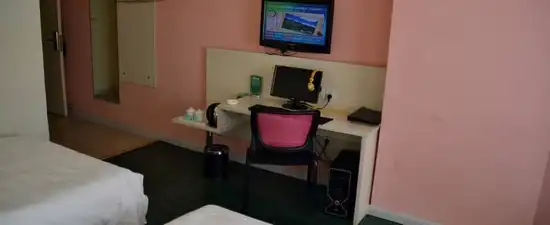 新疆乌鲁木齐市海天伊家酒店