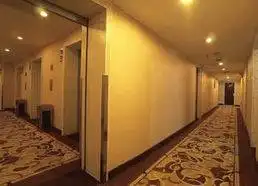 新疆乌鲁木齐市屯河华美达大酒店