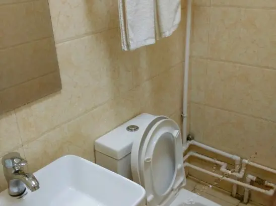 新疆奎屯粮贸宾馆