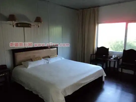 新源县那拉提草原假日酒店