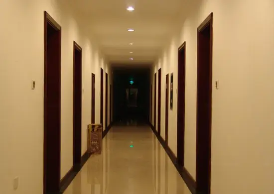 那拉提空中草原度假酒店