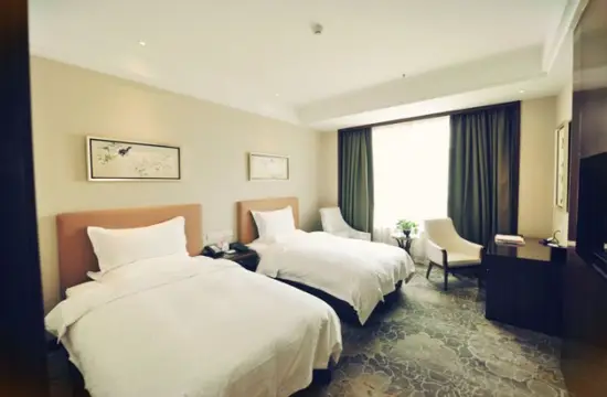 新疆伊犁隆鑫大酒店