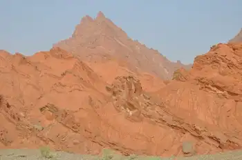 新疆阿克苏盐水沟风景区,图三