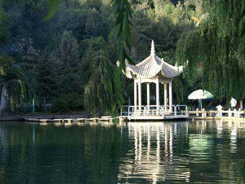 新疆阿克苏塔里木祥龙湖风景区,图一