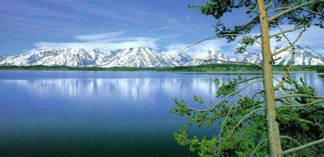 新疆阿勒泰乌伦古湖风景区,图一