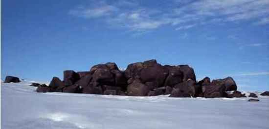 新疆阿勒泰陨石群,图一