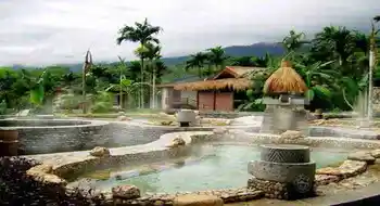 新疆阿勒泰阿拉善温泉,图二