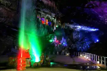 新疆阿勒泰将军洞,图一