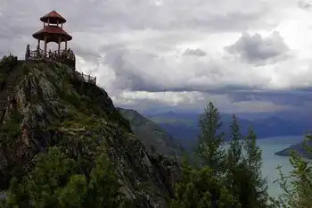 新疆阿勒泰喀纳斯观鱼亭,图三