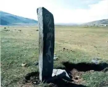 新疆阿勒泰白山布杜南拜墓,图一