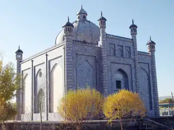 新疆阿图什苏里唐麻扎,图二