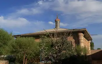 新疆阿图什苏里唐麻扎,图三