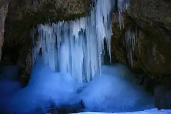 新疆博乐哈日图热格,图二