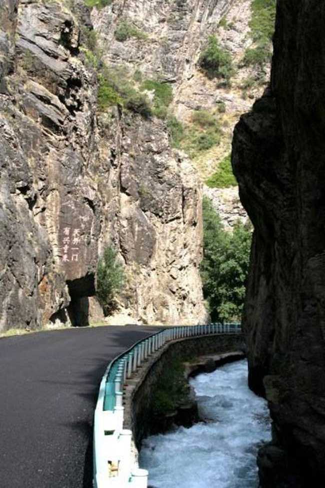 新疆昌吉石门一线,图二