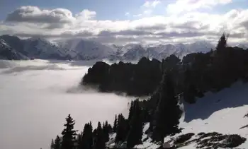 新疆天山天池马牙山观景点,图四