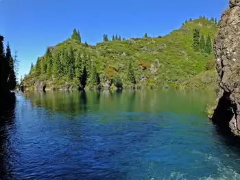 新疆昌吉悬泉飞瀑,图一