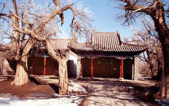 新疆昌吉东地大庙,图一