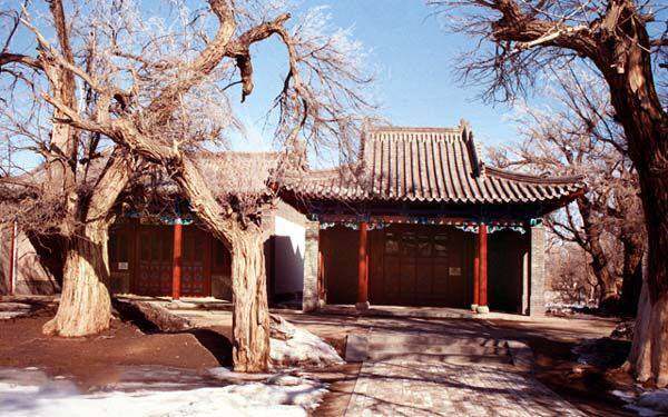 新疆昌吉东地大庙,图一