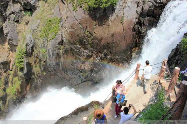 新疆昌吉悬泉飞瀑,图三