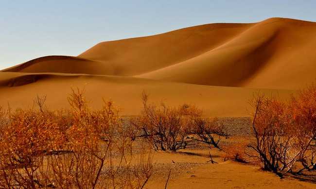 新疆昌吉鳴沙山,圖一