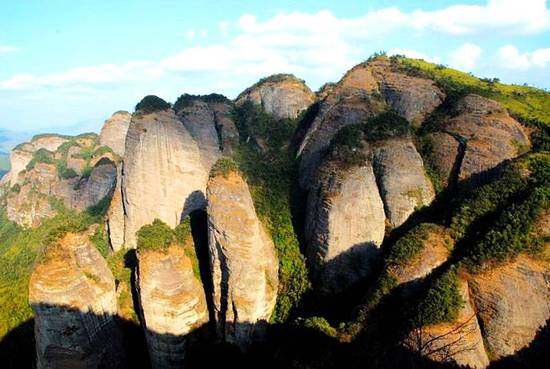 新疆哈密巴里坤县怪石山旅游度假村,图一