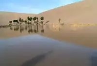 新疆哈密鸣沙山