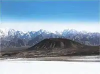 新疆和田普鲁火山