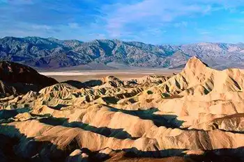 新疆和田麻扎塔格山,图二