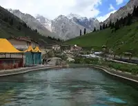 新疆库尔勒阿尔先沟温泉