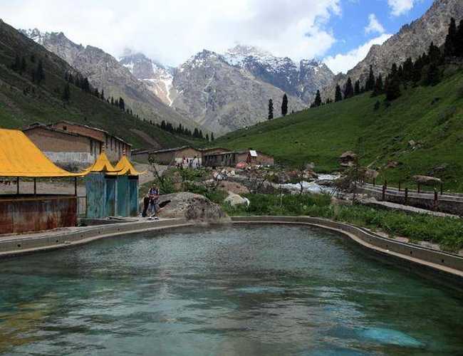 新疆库尔勒阿尔先沟温泉,图一