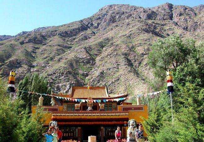 新疆库尔勒巴仑台黄庙,图二