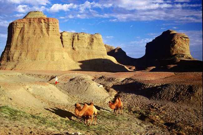 新疆库尔勒巴音郭楞一线天,图一
