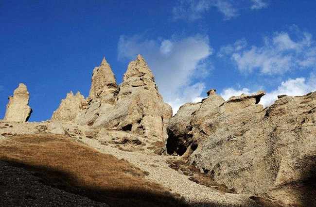 新疆库尔勒奎克乌苏石林,图一