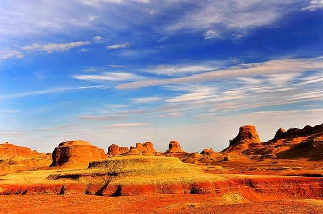 新疆克拉玛依乌尔禾魔鬼城,图一