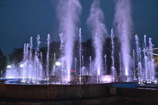 新疆石河子游憩广场,图二